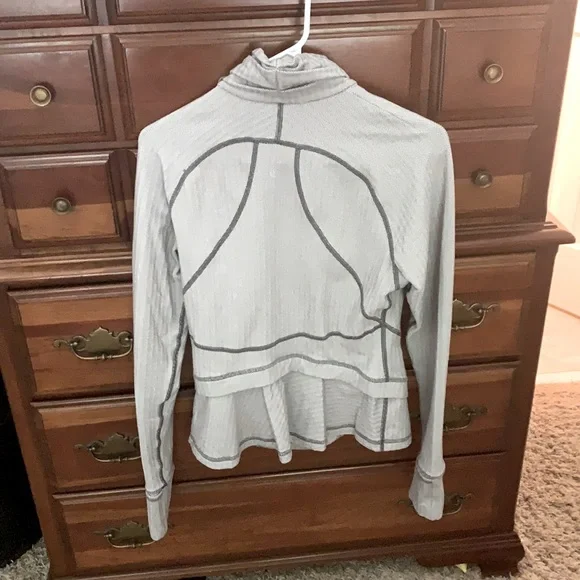 Vintage Lululemon Detailed Jacket - Picture 2 of 5
